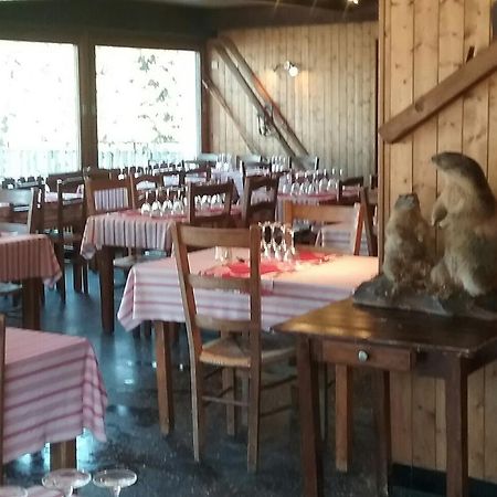 Hotel Restaurant Les Rosieres Манигод Екстериор снимка